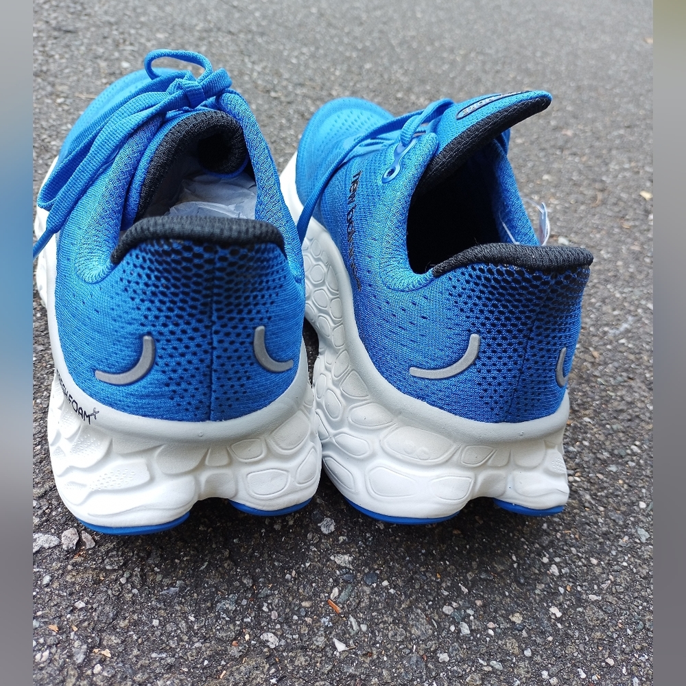 New Balance Fresh Foam Wide sneakers (NEW) - Picture 7 of 9